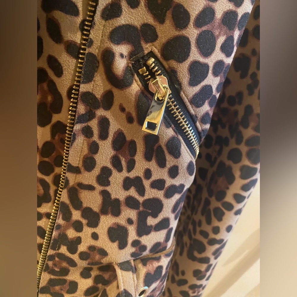 Leopard jacket - Picture 3 of 6